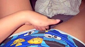 Skinny Colombian fingers shaved pussy cold morning solo