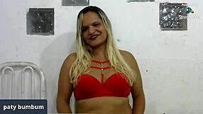 Pornstar Paty Bumbum Answers Fans' Naughty Public Outdoor Indecent Questions Live