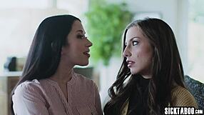 Wet brunette Alex Coal tribs pussy hard with lesbian milf Spencer Bradley