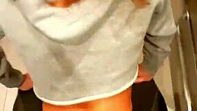 Hey, watch her grind and shake that ass perreando right in the kitchen