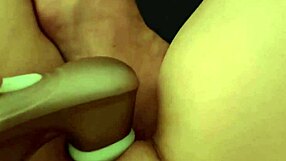 amateur babe gives sloppy blowjob gets pussy licked fingered to orgasm with satisfyer toy