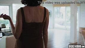 Wet brunette Alex Coal tribs pussy hard with lesbian milf Spencer Bradley