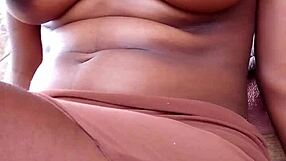 african beauty shakes her thick ass in raw hardcore action