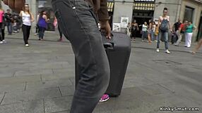 สาวสเปนตัวเล็กจอมหื่นโดนมัดเย็ดโหดกลางแจ้งสาธารณะ 😈