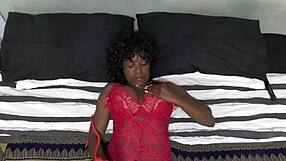 Cougar Diikat Jerit Ayah Jilat Memek Basah Mengalir