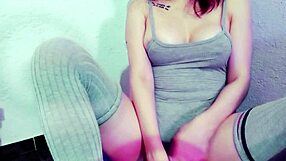 ohh masturbating squirting wet in the corner 😩💦 creampie fantasy