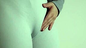 trying these new leggings like a youtuber but i couldn't resist flashing my hairy latina pussy