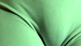 trying these new leggings like a youtuber but i couldn't resist flashing my hairy latina pussy