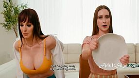 Lexi Luna Tunjuk Memek Basah Kat Laney Grey Masa Memandu