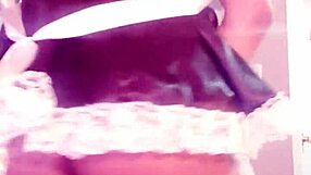 jazmints here to show off her shemale curves today