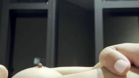 uhm i think my solo wife play looks so hot tonight or somethin