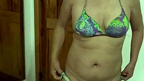 on the beach i finger my pussy watching stepmom then she begs my cum