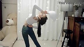 Sexy Chinese Girl Dances Provocatively On Live Cam