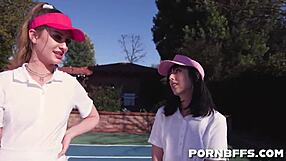 Hei Daphne Dare Cleo Clementine Daisy Stone tantang naik kontol besar isi lubang