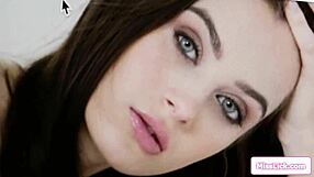 i crave lesbian babes facesitting me licking my ass deep