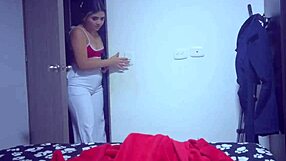 Madrastra, déjame revivir esa pasión follando contigo otra vez