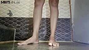 desi bhabi gets pounded hard by driver in quick doggy!