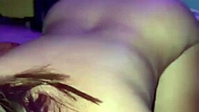 Video Indonesia - Babes Eksotik Menghisap dan Menunggang Kuat