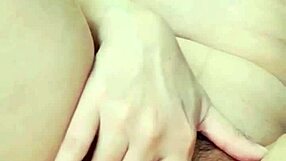 Jururawat Vietnam seksi koyak baju untuk creampie pesakit