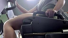 18yo big ass teen pussy squirts extreme in public gym fuck