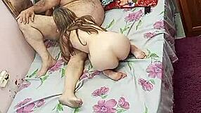 how does this young hottie handle that old pepeka eater?