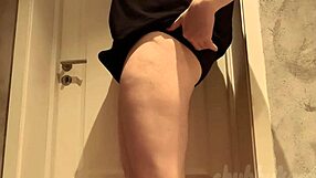 Chubbykaot edges her curvy belly and fat ass outdoors again, spreading solo in public