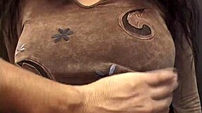 Does Melody Magic's Shaved Pussy Gape from Deepthroat Cock Sucking?