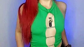 mi padrastro me folla rudo en perrito y me humilla con joi mientras juego con mi concha