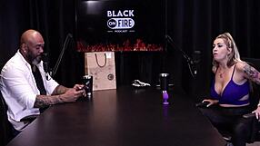 Loira Julia Fontanelli flashes tits after anal stress rant in fetish game!