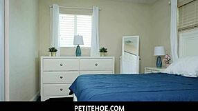 Honey Hayes Pussy Pays For Broken Fleshlight