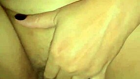 Check Out This Big Ass Gordinha's Juicy Curves Bouncing!