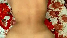 mi cuñada entra y me ofrece su culote para follar duro