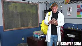 abi james mixes fluids hardcore with giovanni hollywood in class