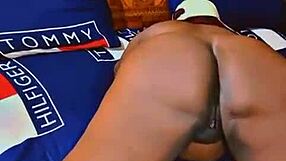 sundaydogood614's smooth shaved pussy update feels so intimate and teasing