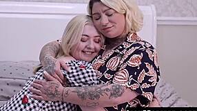 Stepdaughter Em Yang Smothers Katie Summers Face in Fierce Oral Grind