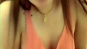 Española 23 años skirt upskirt descuido flashes her voyeur tease!