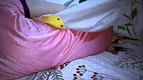 Big Fat COCK Destroys Punjabi Virgin Aunty Hotel!!