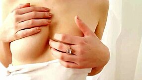 i watch joseline kelly's innocent blowjob closely