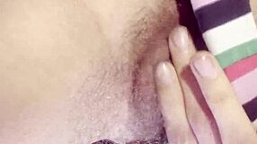 First Time Wet Pussy Cums On Cam