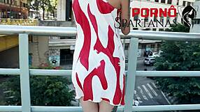 novinha de 18 vê pornô da mãe e senta no pau suculento