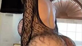 UFF mi amor! mariza lamb's BIG ASS and FAKE TITS pmv tease