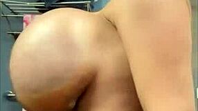 UFF mi amor! mariza lamb's BIG ASS and FAKE TITS pmv tease