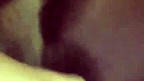 Waoo Mommy Masturbates Her Pussy So Damn Good!