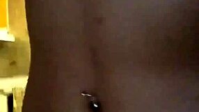 Waoo Mommy Masturbates Her Pussy So Damn Good!