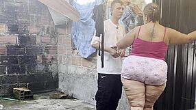 starke fick für latina chia endet mit sperma im mund