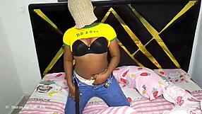 Horny ebony shakes big ass while masturbating wildly