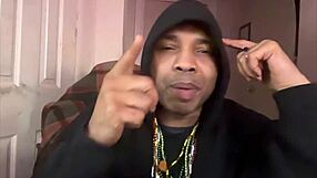 mr cunnilingus spills real dirt on pornstars better than tmz youtube combined