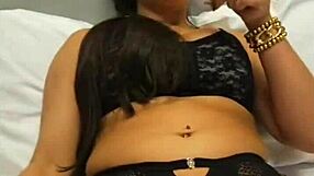 Cadeira Erótica Hidromassagem with Plug Anal - Pamela Pantera Cums Hard