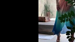 Sensual Brazilian mature in miniskirt and nylons dances outdoor voyeur style!