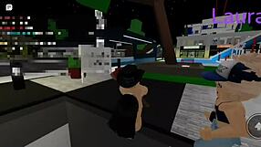 Sexo em público na praça da cidade com plateia no brookhaven explode de tesão!!